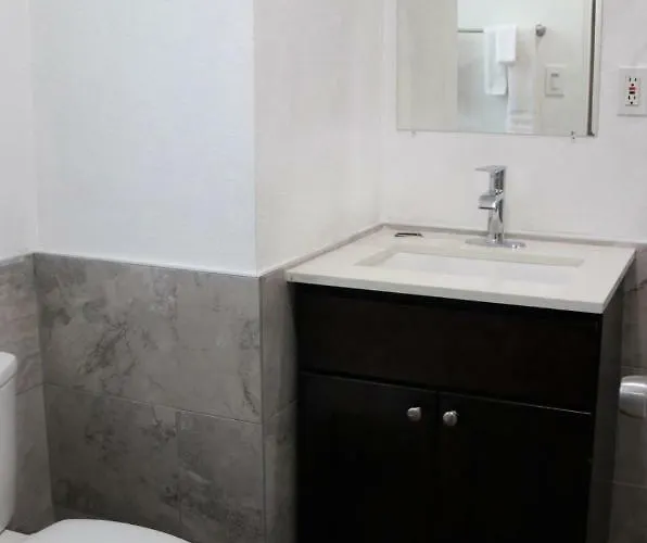 Palm Inn Motel - Montclair