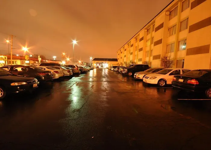 The Moraine Inn Suites & Conference Center