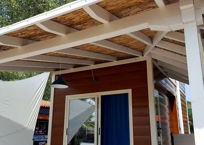 Ouranoupoli Bungalows & Camping