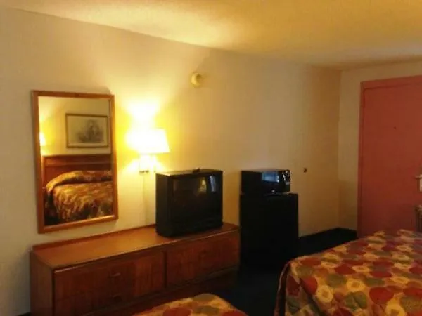 Royal Inn Columbia/Fort Jackson