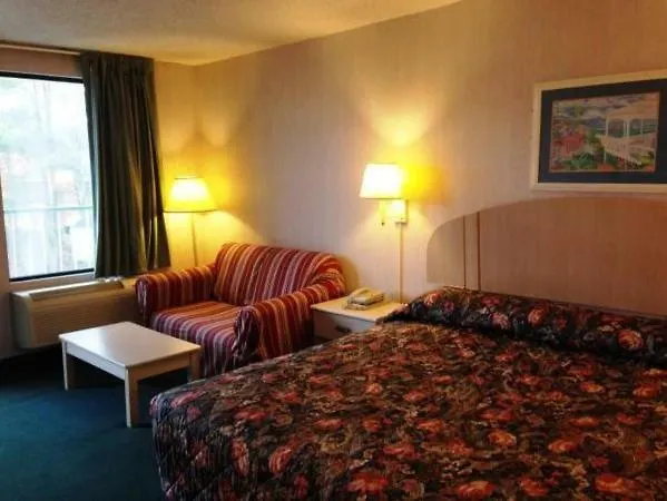 Royal Inn Columbia/Fort Jackson