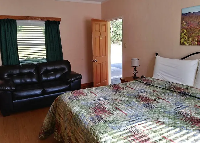 Riverbend Lodging