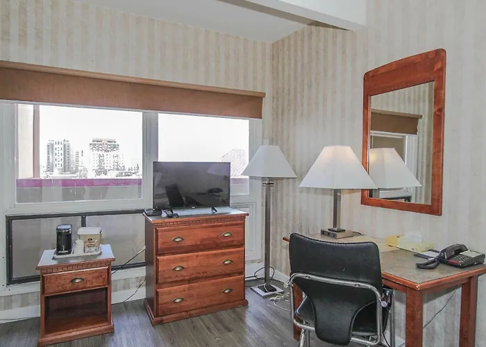 Canadas Best Value Inn Chinook Station