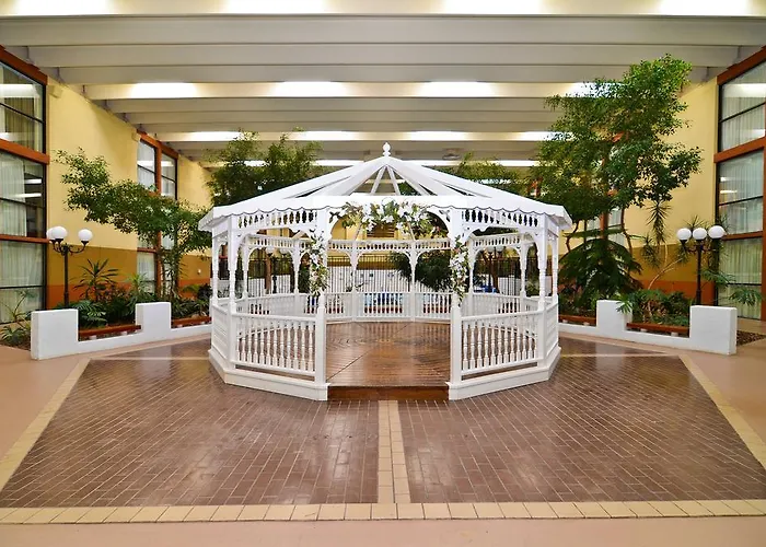 Red Lion Hotel Farmington