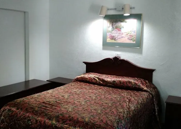 El Rancho Motel