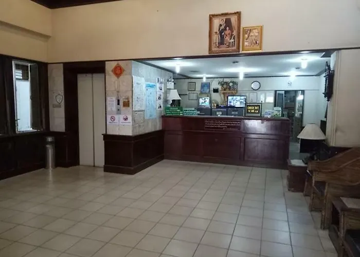 Queen Songkhla Hotel