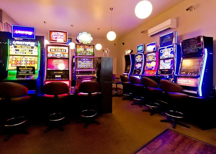 Deloraine Hotel