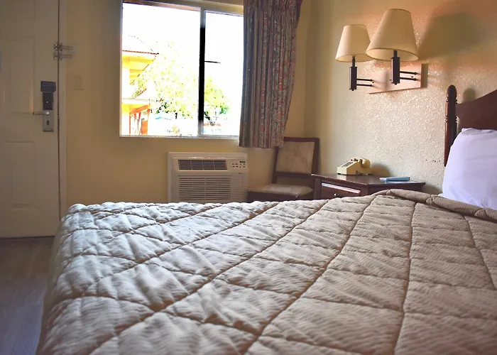 Knights Inn Mesa
