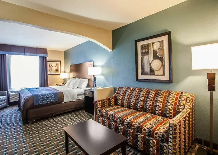 Super 8 By Wyndham Lees Summit