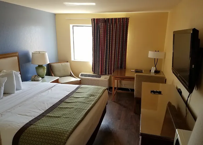 Days Inn By Wyndham Benson