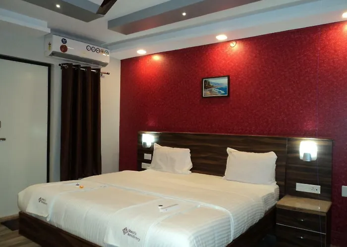 Mani'S Residency