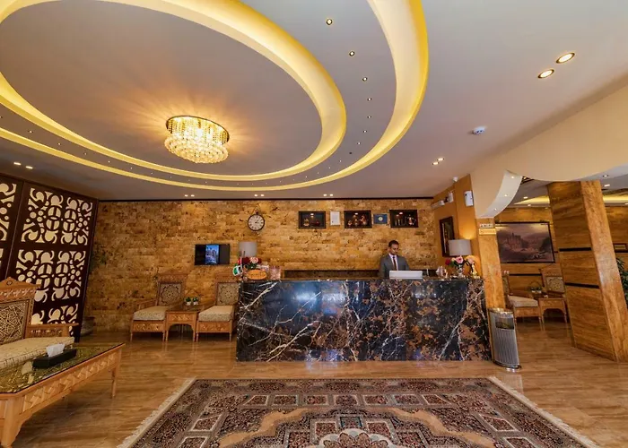 Town Season Hotel