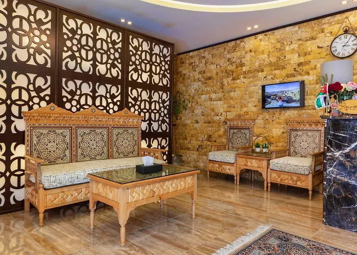 Town Season Hotel