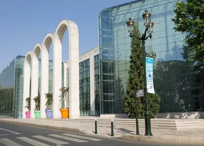 Hôtel de Paris La Défense Puteaux