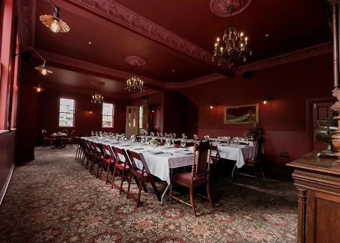 The Royal Hotel Featherston - Boutique Hotel