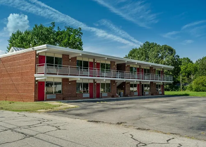 Coach House Inn