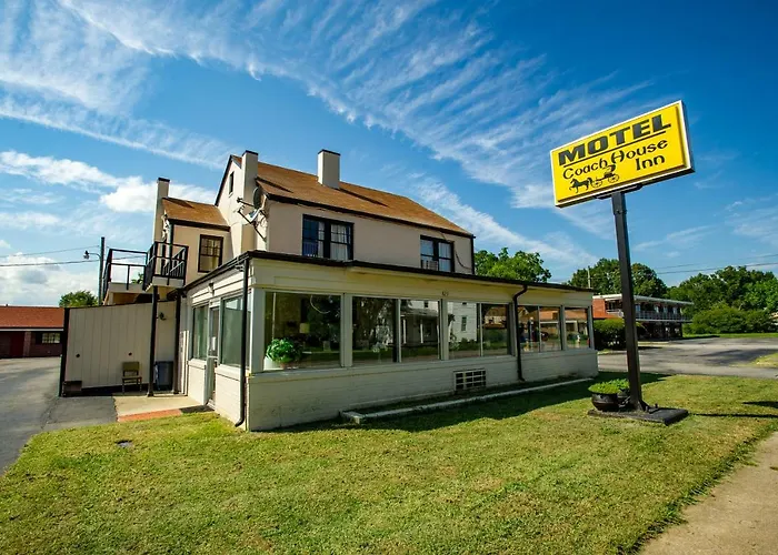 Coach House Inn