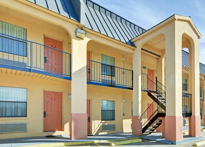 Econo Lodge Marshall