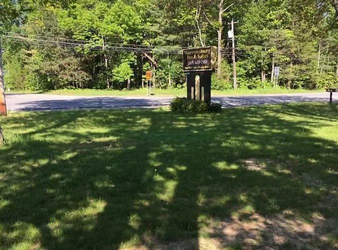 Warrensburg Inn & Suites - 6 Mi To Lake George