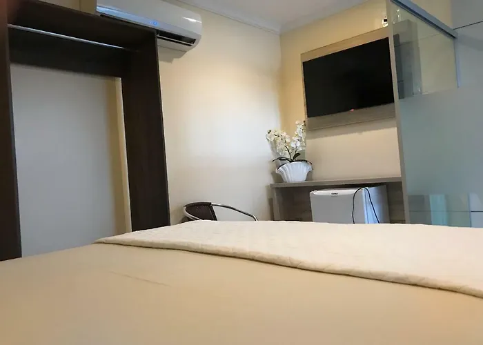 Aki Hotel