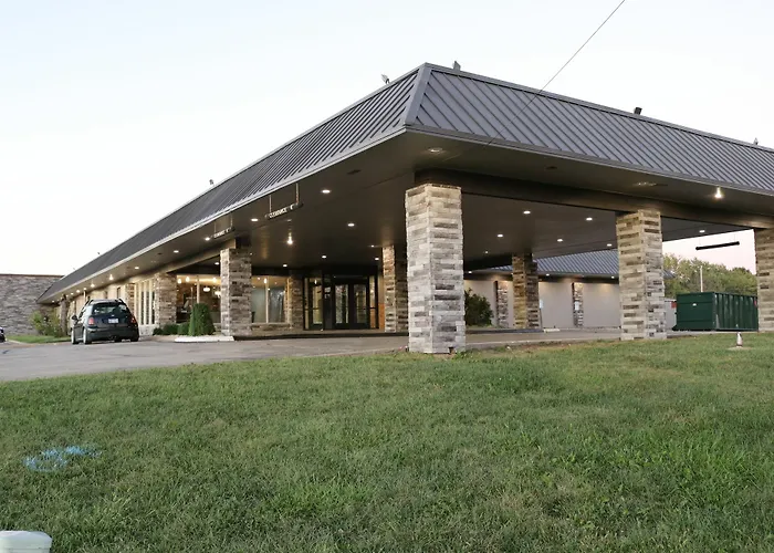 Clarion Inn & Conference Center