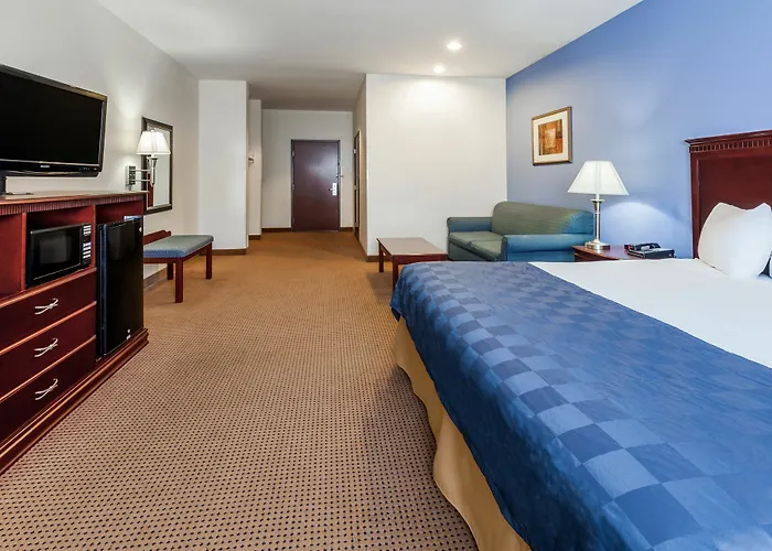 Baymont Inn & Suites Carthage