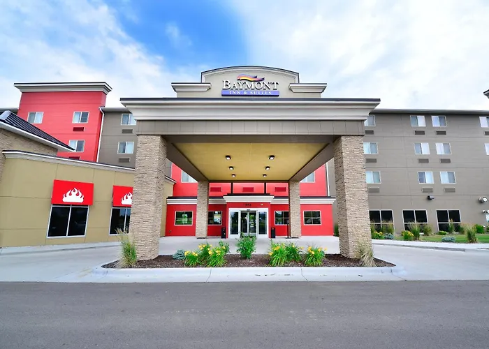 Baymont By Wyndham Grand Forks