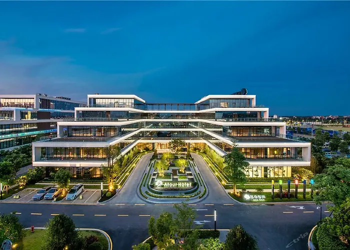 Atour Hotel Fuzhou East Lake Town Changle Airport