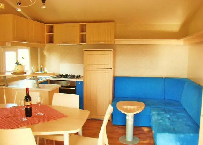 Mobilehouse & Camping Lijak