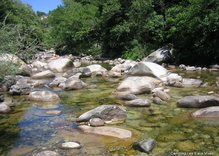 Camping Les Eaux Vives