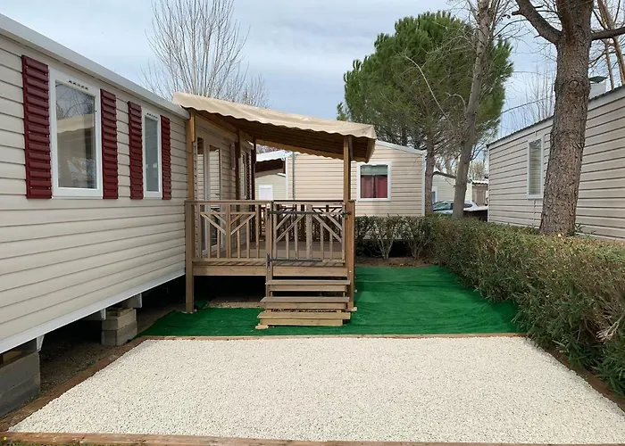 Mobilhome Vias Plage Dans Camping