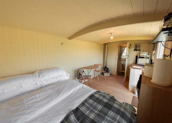 Avon Riverside Glamping