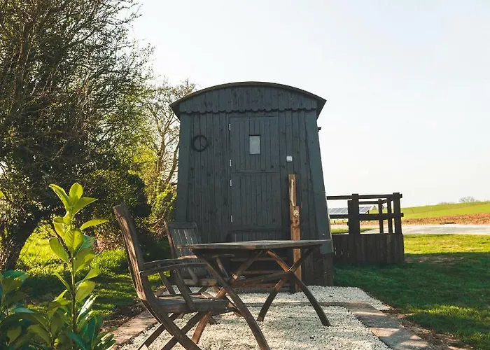 Avon Riverside Glamping