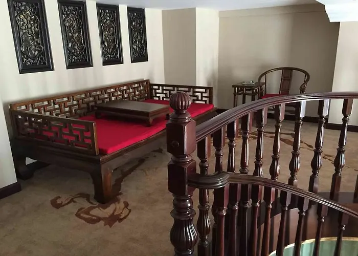Solo Wandering Hot Spring Hotel