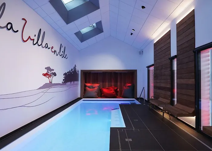 La Villa En L'Ile - 2 Piscines & Spa