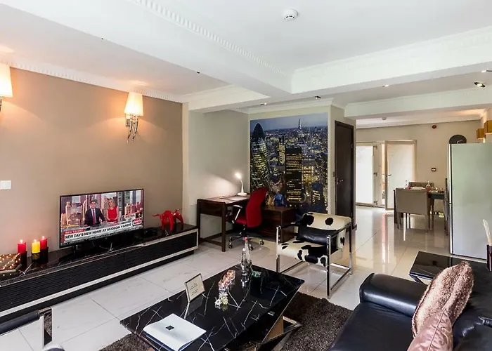 Red Mango Hotel And Apartments