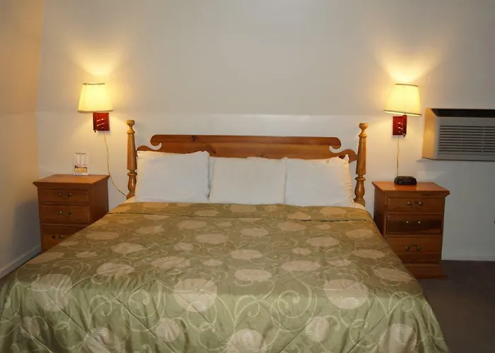 Country Squire Inn And Suites