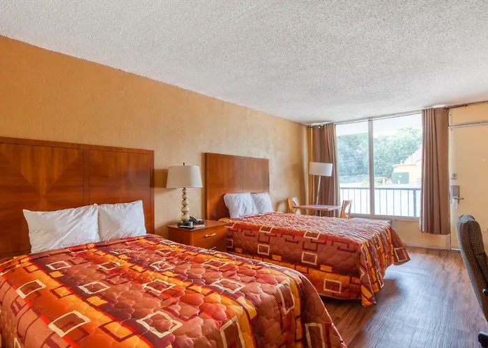 Budgetel Inn & Suites