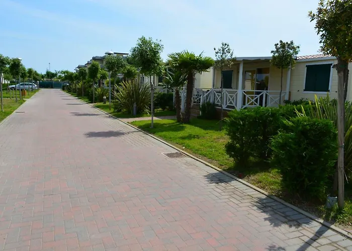 Camping Atlanta & Mediterraneo Family Village
