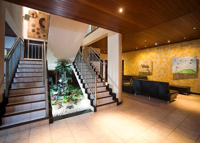 Centerminas Palace Hotel