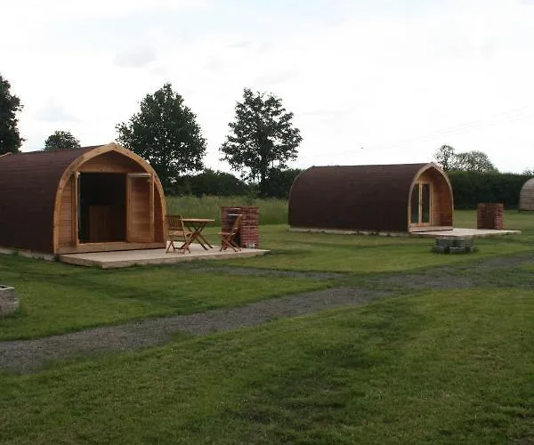 Glamping At Spire View Meadow