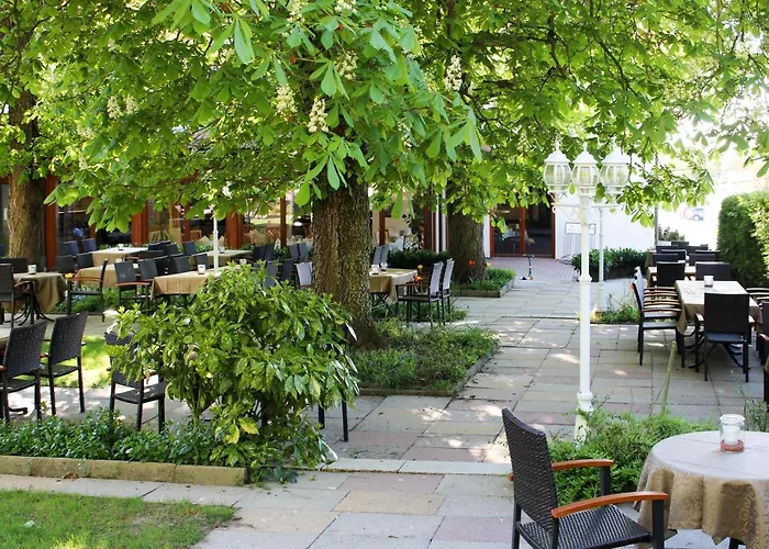 Hotel Am Waldeck Mit Restaurant