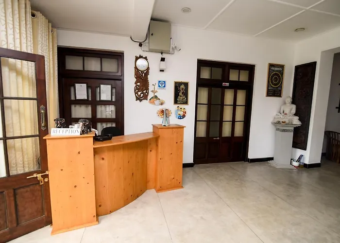 Man Mountain Villa