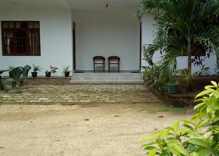 Hotel Gayan'S