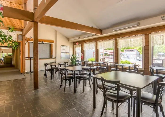 Williamsburg Camping Resort One Bedroom Loft Cabin 4