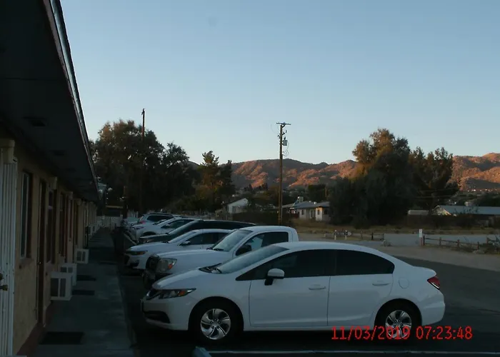 Safari Motor Inn - Joshua Tree