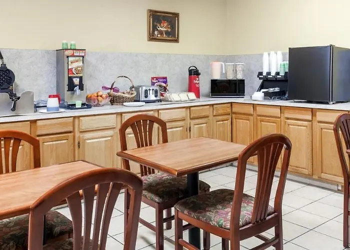 Deluxe Inn Denton