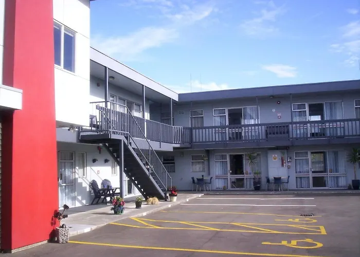 Broadway Motor Inn