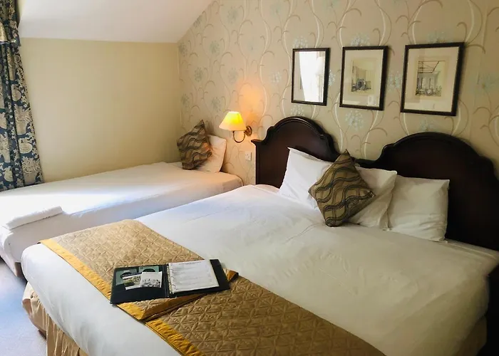Kingston Lodge Hotel
