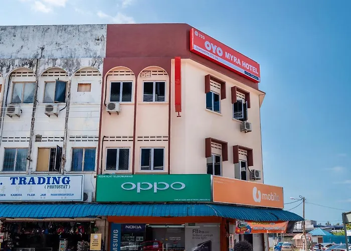 Oyo 703 Myra Hotel